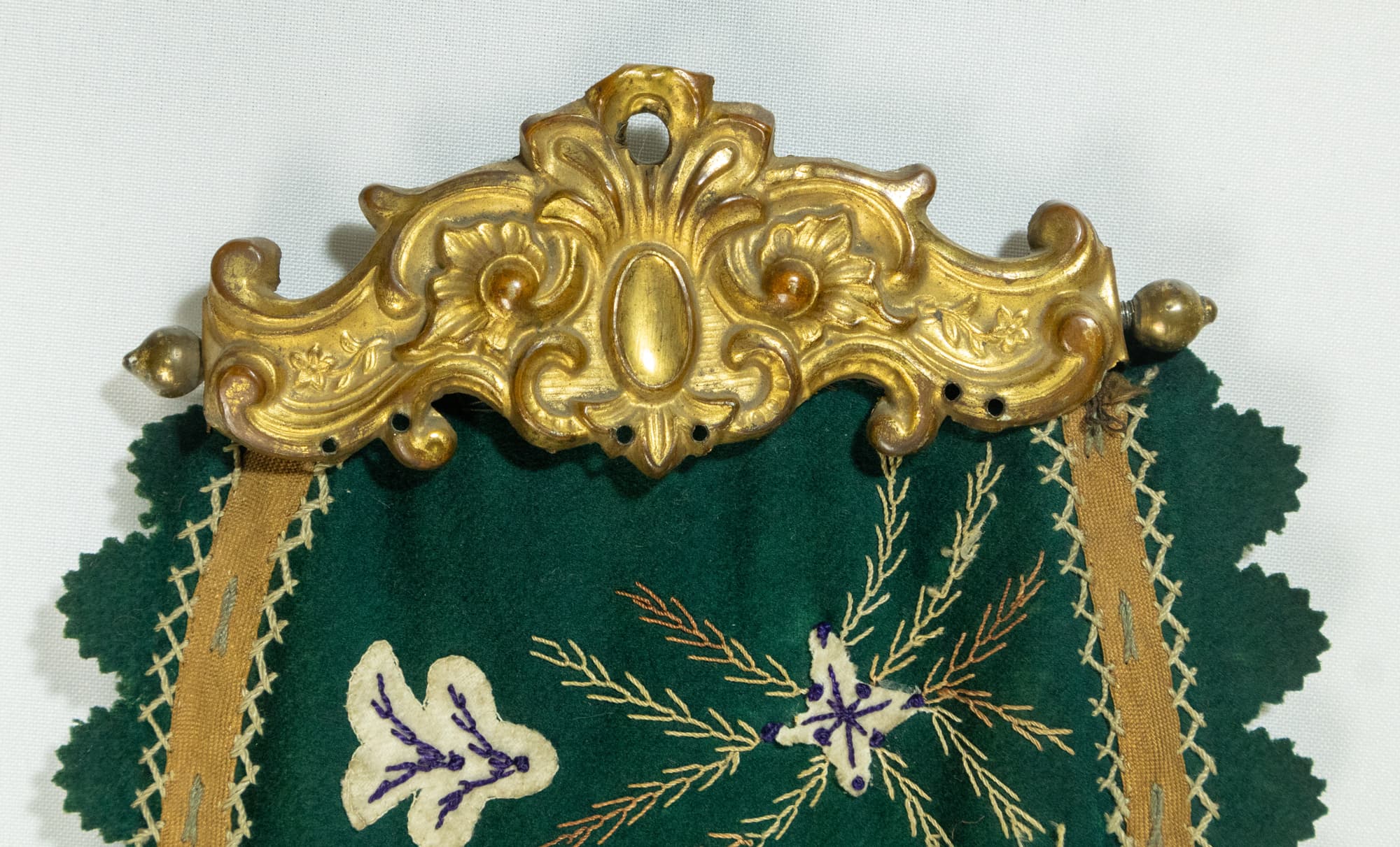 Стрічка від внутрішнього католицького храмового дзвону сакристії (ризниці) — фото 4