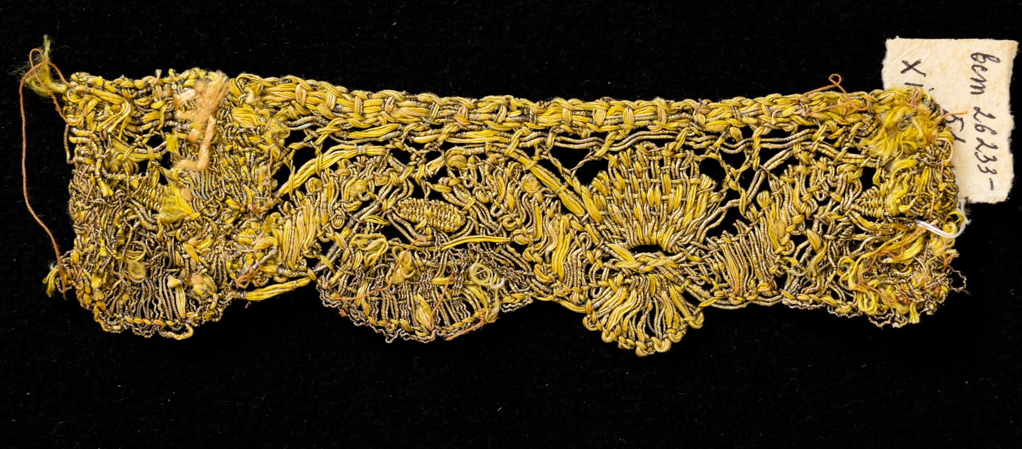 Мереживо з металевих ниток — фото 4
