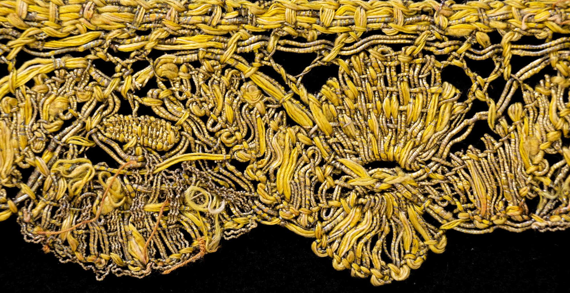 Мереживо з металевих ниток — фото 1